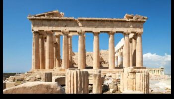 אוצרות המקדש: חפצים מאתרים קדושים ביוון